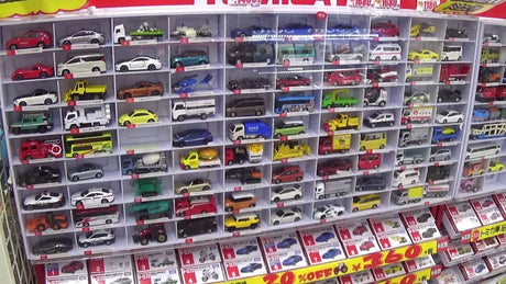 Colección Tomica: Pequeños Autos, Gran Pasión (¡Modelos Exclusivos Disponibles!)