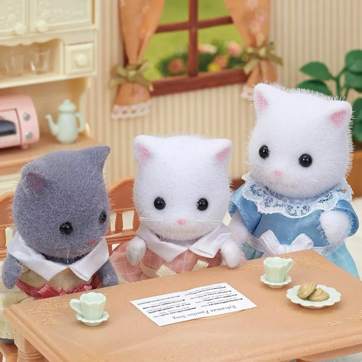 sylvanian families niña blanca persa