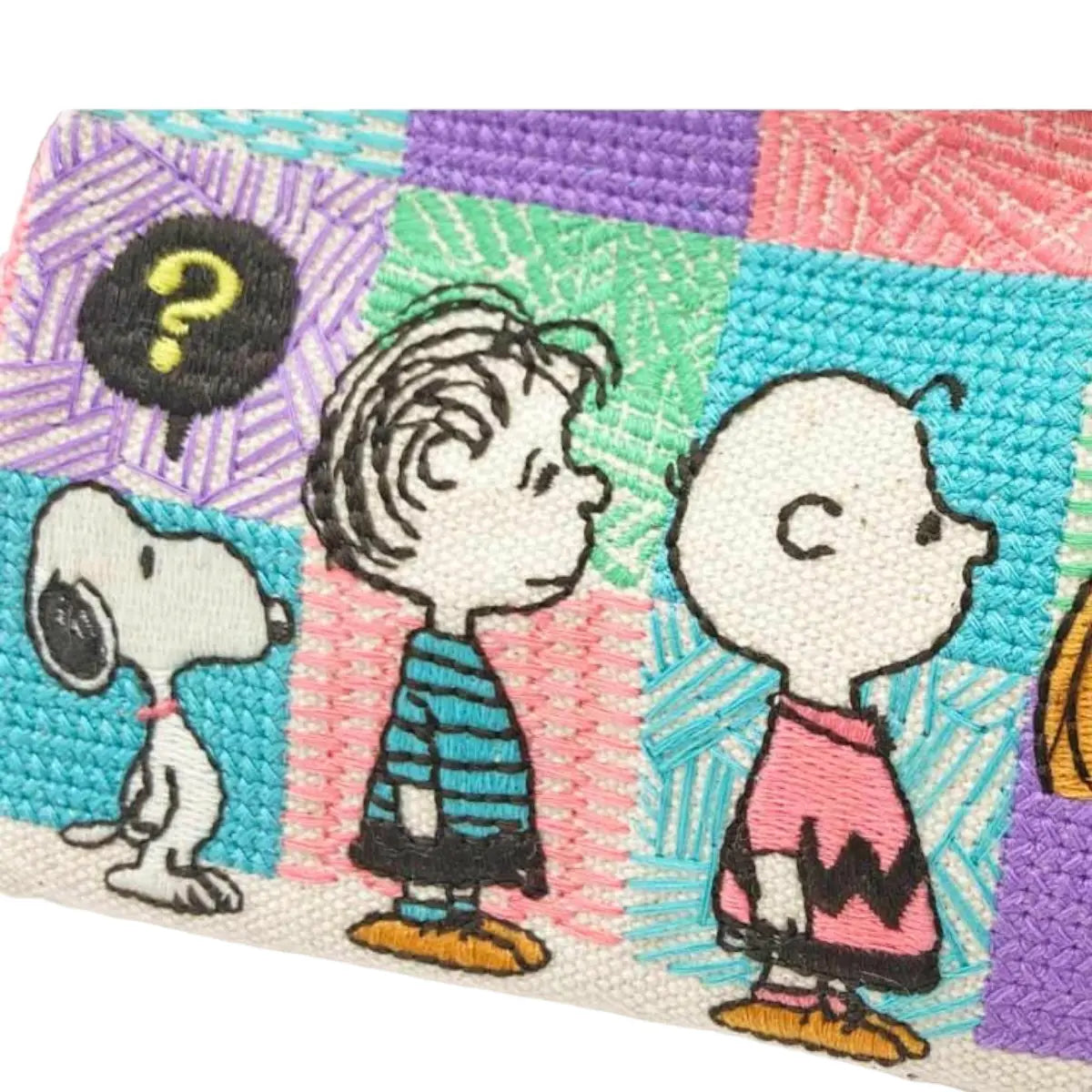 estuche tejido snoopy peanuts