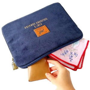 funda notebook kiki delivery service